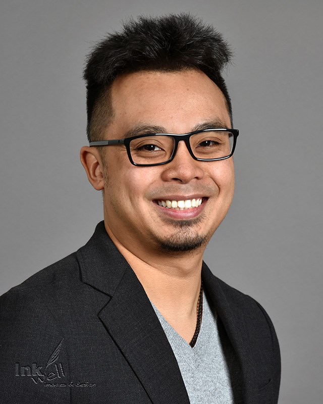 Headshot Gray Backdrop