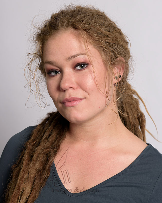 Headshot White Backdrop